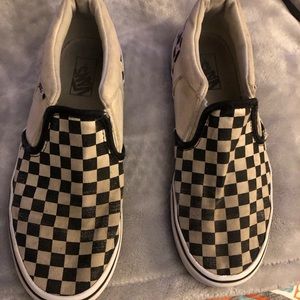 Boys used slip on vans size 5 $14